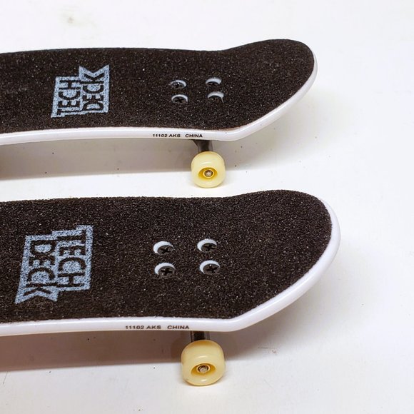Tech Deck Finger Skate Board Lot of 2 Felipe Plan B Sovrn MMXIX Ryan - Picture 6 of 8